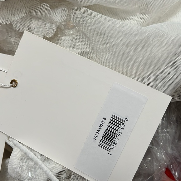 MAC DUGGAL GOWN - Picture 8 of 12